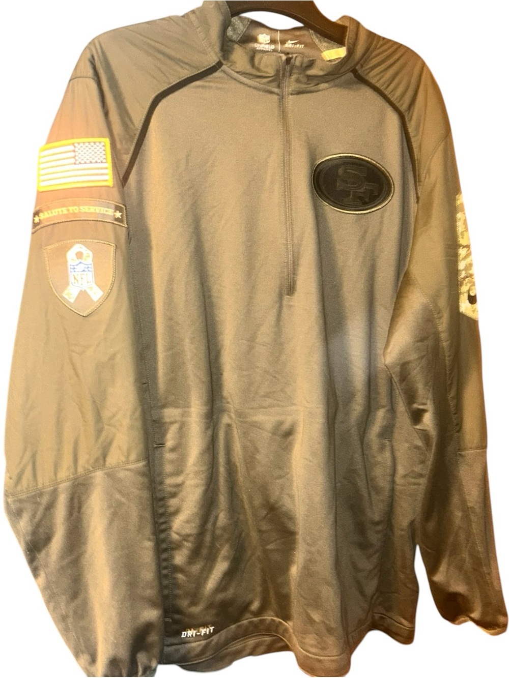 Nike Men San Francisco 49ers Salute To Service 1/4 zip Pullover M Medium